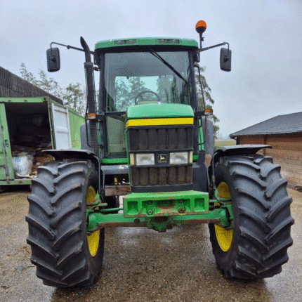 John Deere 6610 Traktor